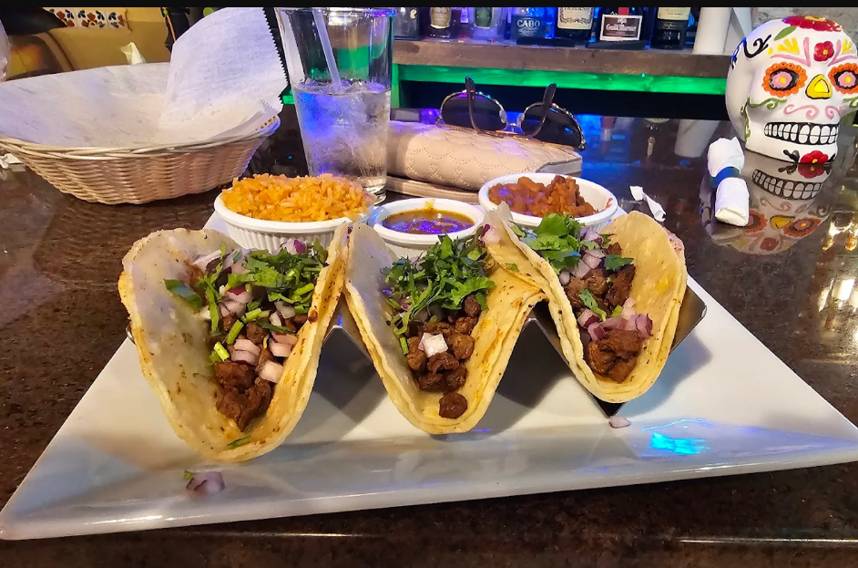 Mellos Mexican Bar & Grill - Mexican restaurant Leominster MA