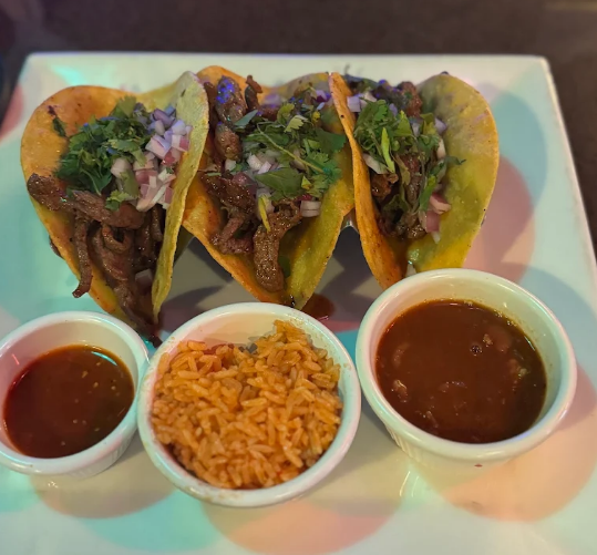 Fresh guacamole and chips - Mexican food Leominster MA